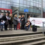 Abschlusskundgebung mit Chor, OB-Sterkrade, 10.03.18. Foto: Andrea-Cora Walther.